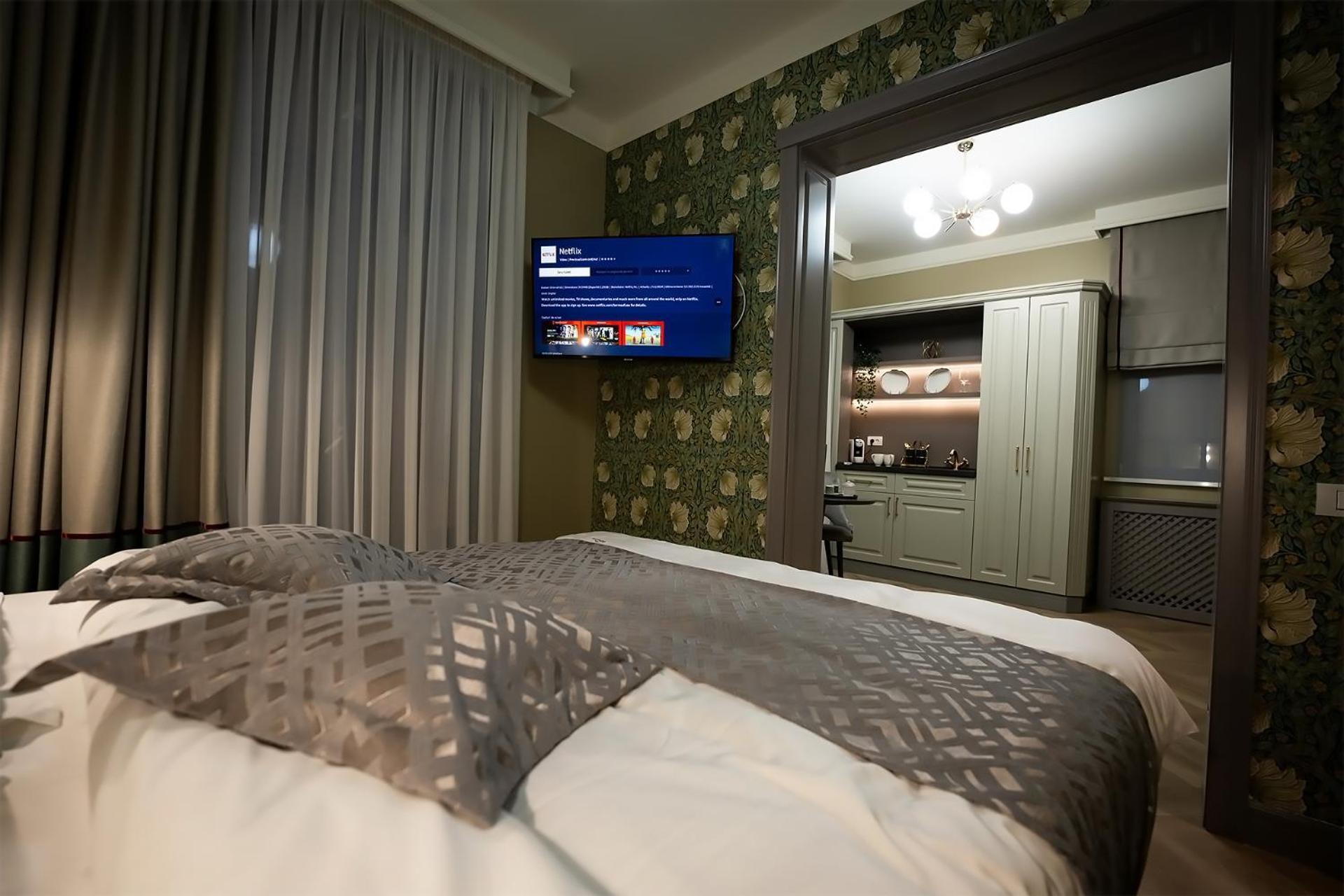 Tempus Hotel Bucharest Exterior photo