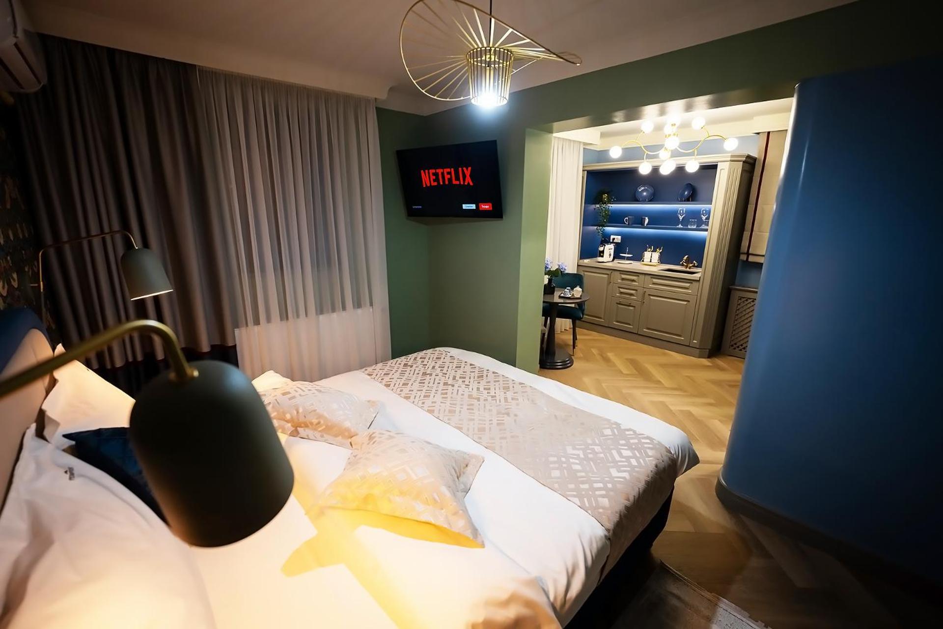 Tempus Hotel Bucharest Exterior photo